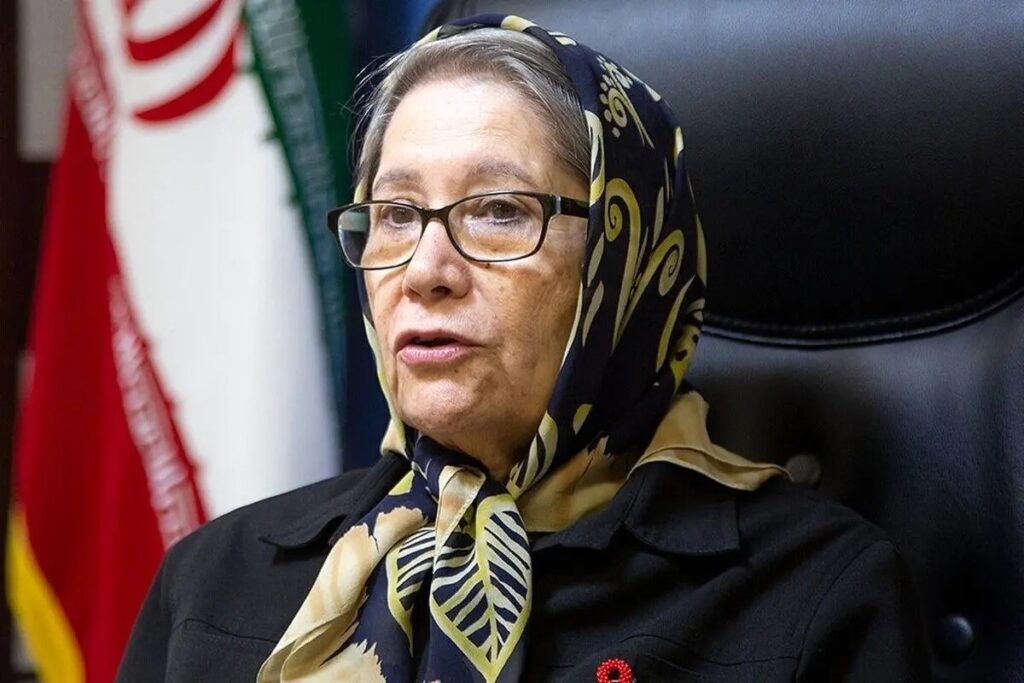 هشدار جدی مینو محرز: موج ضد واکسن، سلامت ایران را تهدید می‌کند