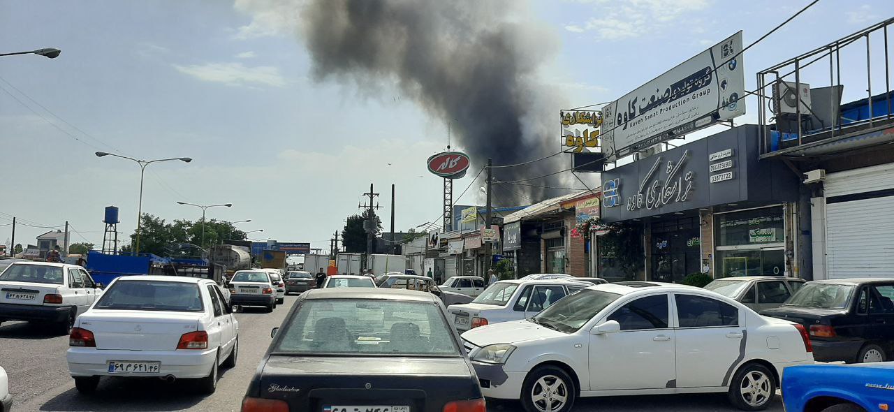 آتش سوزی در انبار شرکت کاله رشت با ۴۱ آتش نشان مهار شد