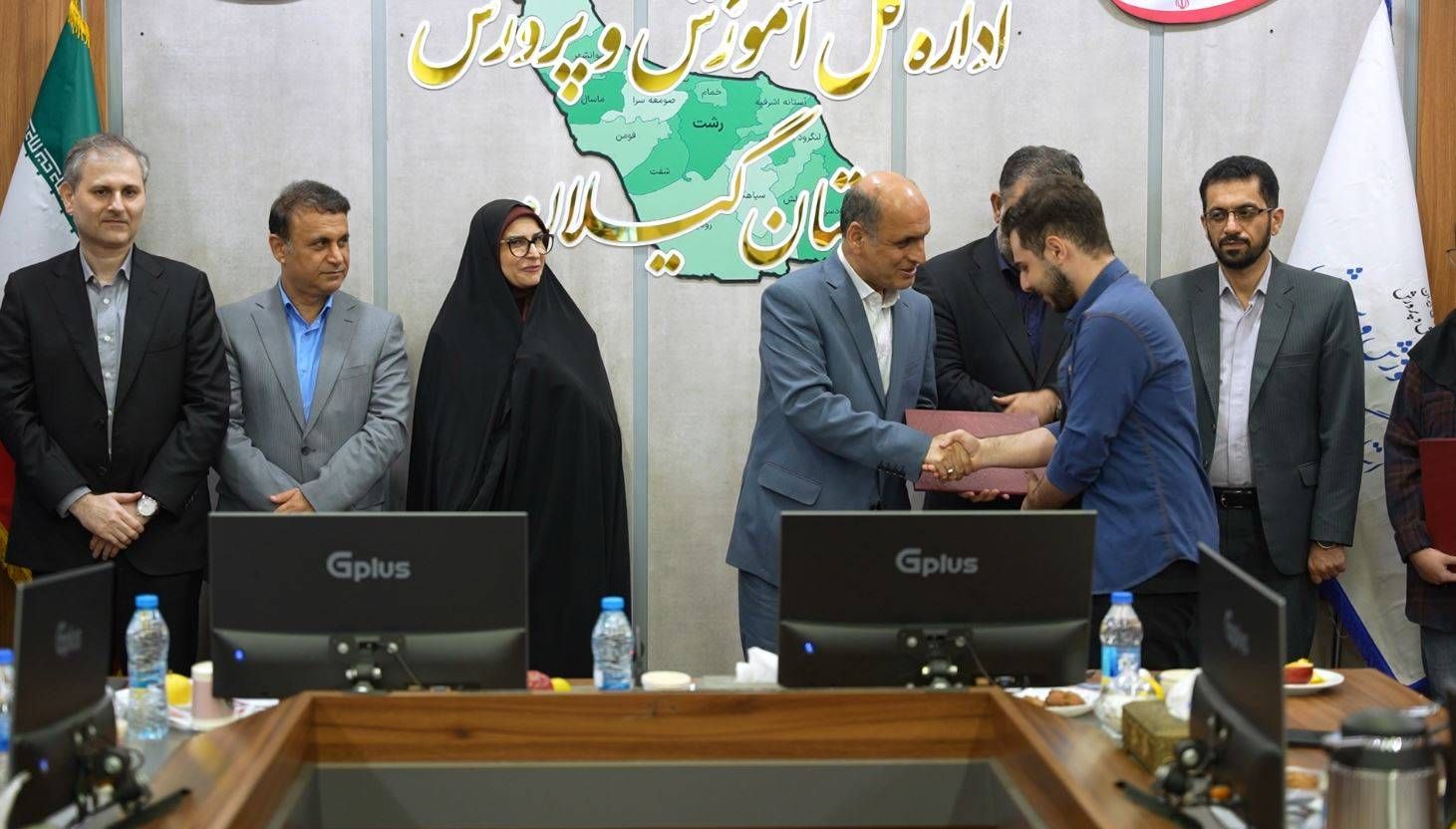برترین‌های کنکور سراسری گیلان تجلیل شدند + تصاویر