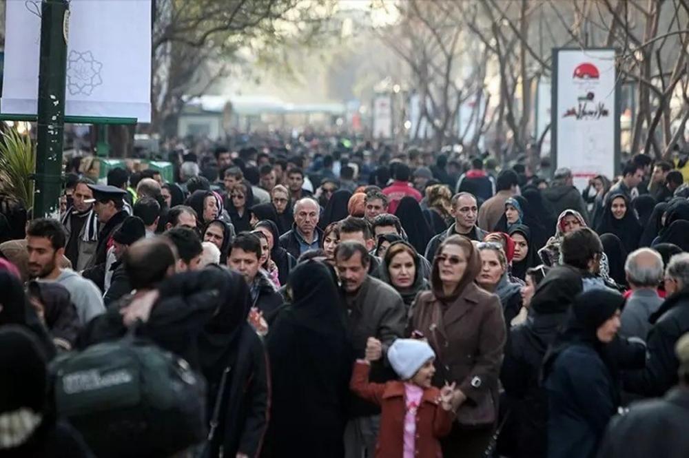  ۱۲ میلیون مجرد در کشور داریم / ۶ میلیون پسر ۲۰ تا ۴۵ ساله ازدواج نکرده اند