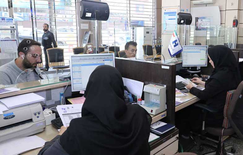 ایرانی‌ها ۵ برابر استاندارد جهانی حساب بانکی دارند؛ ۷.۵ حساب برای هر ایرانی